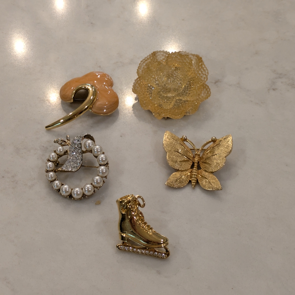 Monet, N.L.K, B.S.K, Murano Vintage Brooches Set Of 5.